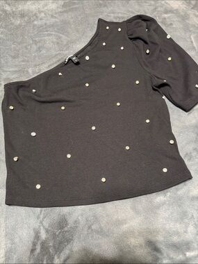 Express Black One-Shoulder Studded Crop Top